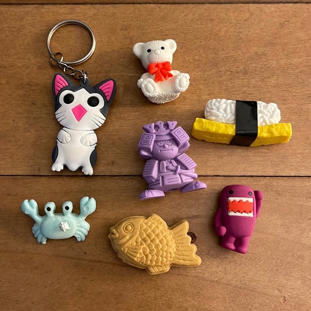 Keychain & erasers bundle